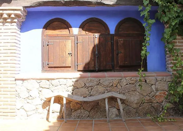 - Atuvera * Вильянуэва-де-ла-Вера