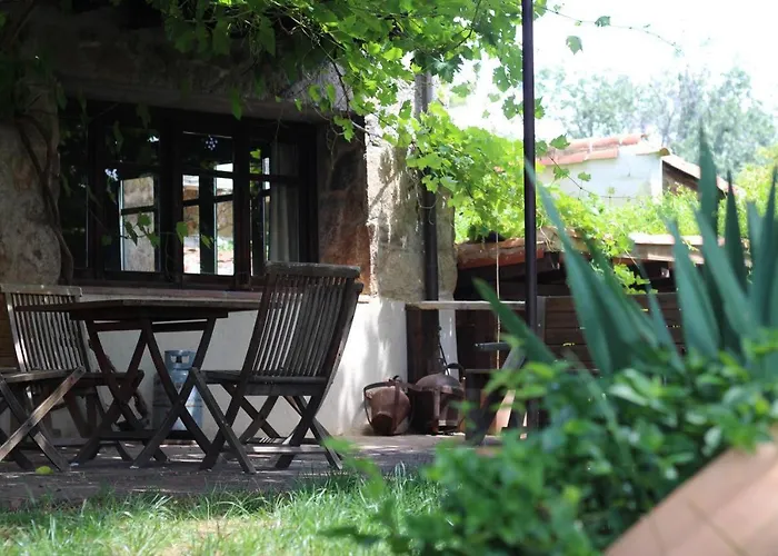 - Atuvera * Вильянуэва-де-ла-Вера